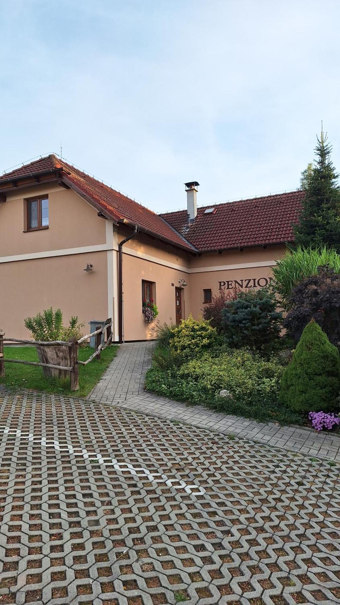 Penzion U Stoly Usilne Zewnętrze zdjęcie