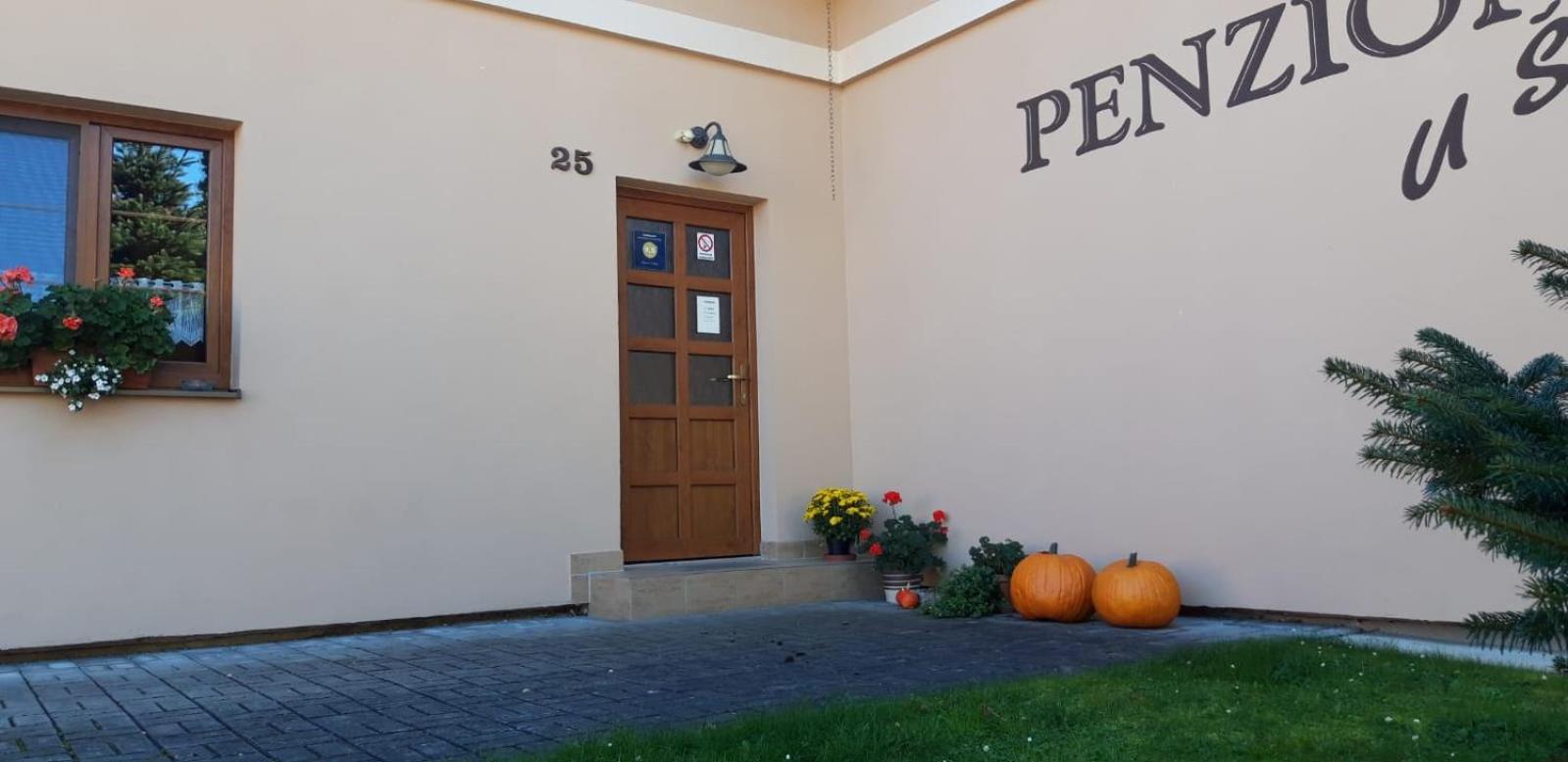 Penzion U Stoly Usilne Zewnętrze zdjęcie